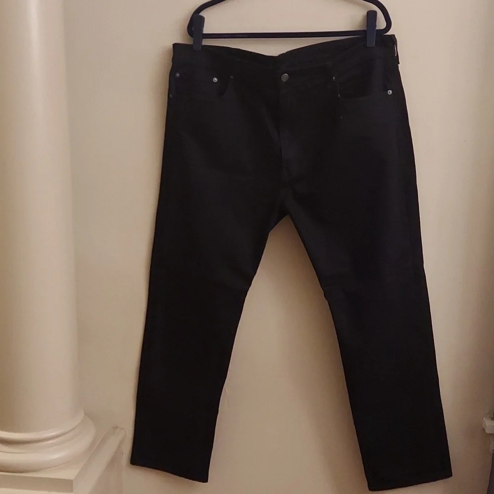 LEVI'S Men's Black Regular Tapered Fit Jeans